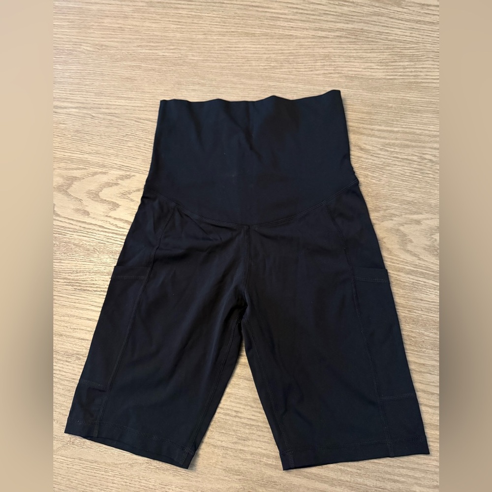 Quince Black High-Waist Bike Shorts